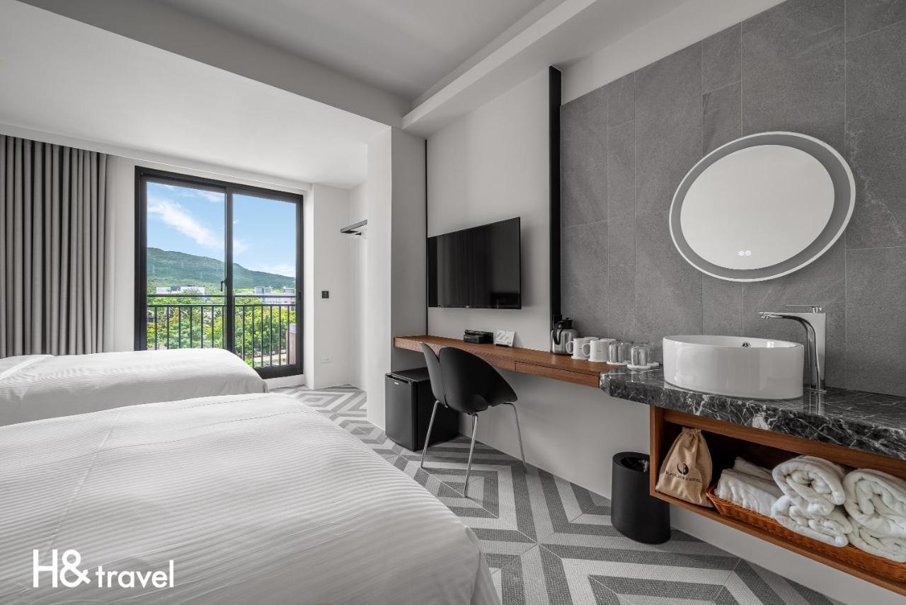Black Horn B&B Hengchun Exterior photo